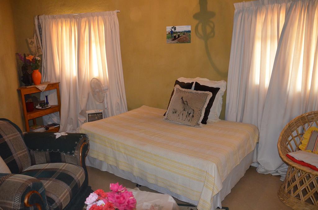 Bama Lodge Rietfontein Δωμάτιο φωτογραφία